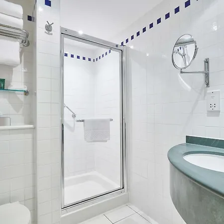 Hotel Hilton Garden Brindley Place 4*