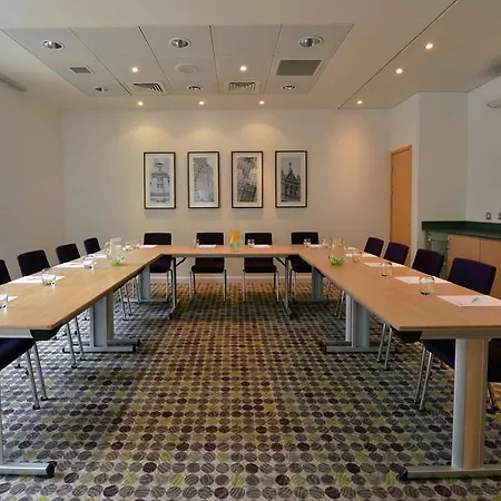 Hilton Garden Brindley Place Hotel 4*